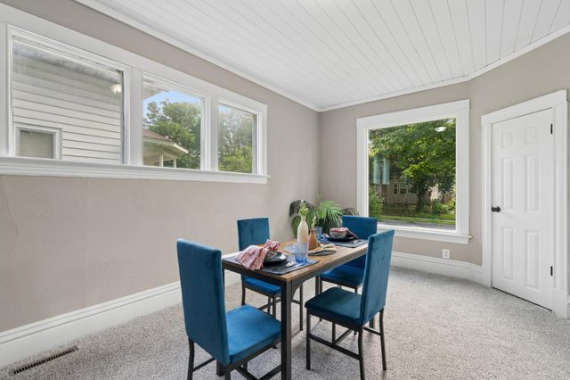 2803 Fremont Avenue N, Minneapolis, MN 55411