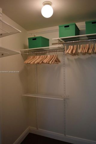 1528 Brickell Ave 101, Miami, FL 33129