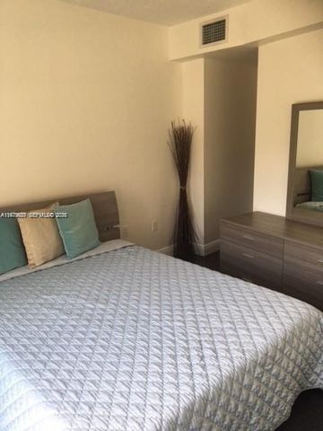 1528 Brickell Ave 101, Miami, FL 33129