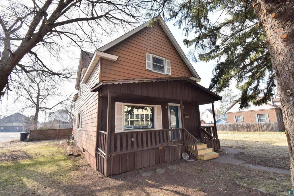 1419 Hughitt Ave, Superior, WI 54880