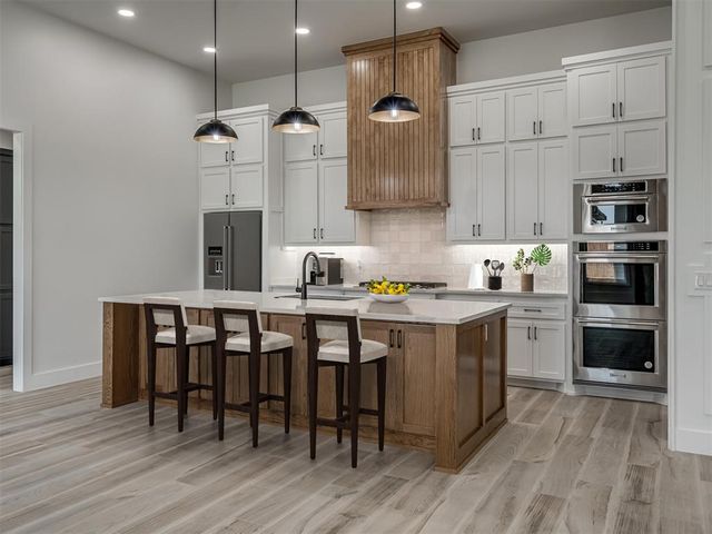 6409 NW 153rd Street, Edmond, OK 73013