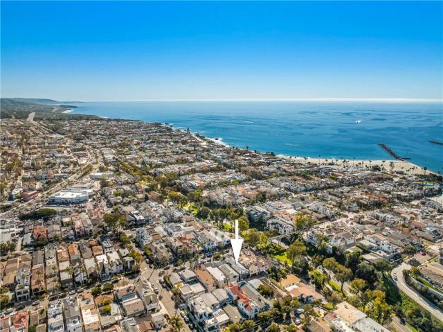 411 Goldenrod A, Corona Del Mar, CA 92625