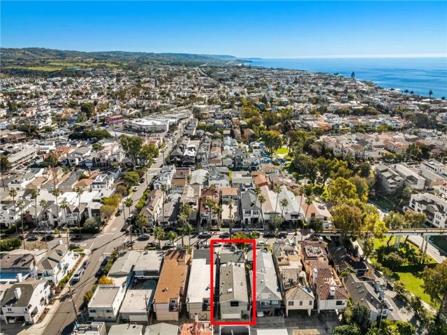 411 Goldenrod A, Corona Del Mar, CA 92625