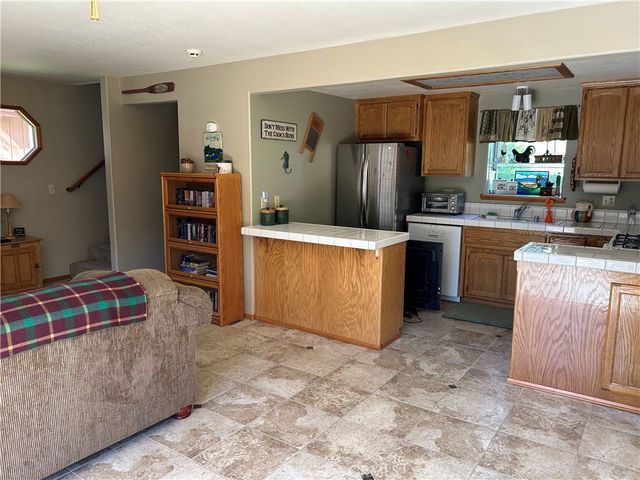 508 Dart Canyon, Crestline, CA 92325