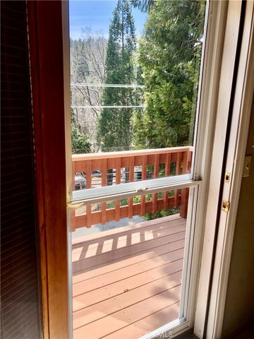 508 Dart Canyon, Crestline, CA 92325