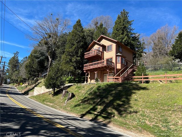 508 Dart Canyon, Crestline, CA 92325