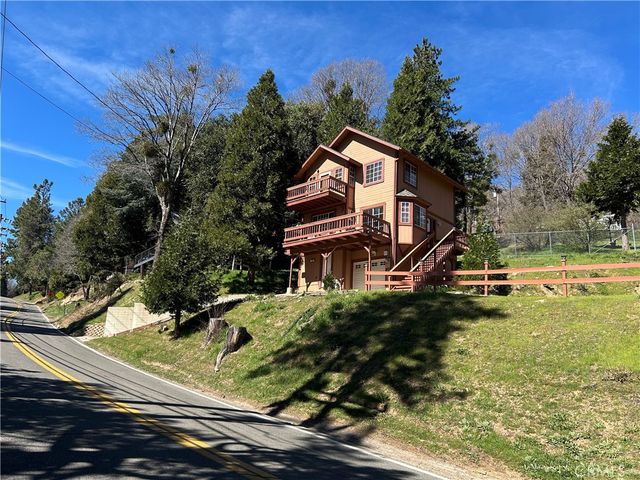 508 Dart Canyon, Crestline, CA 92325