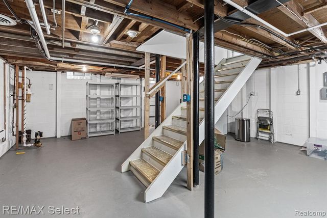 24050 Lakewood Street, Saint Clair Shores, MI 48082