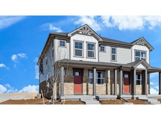 22484 E 6th Pl, Aurora, CO 80018