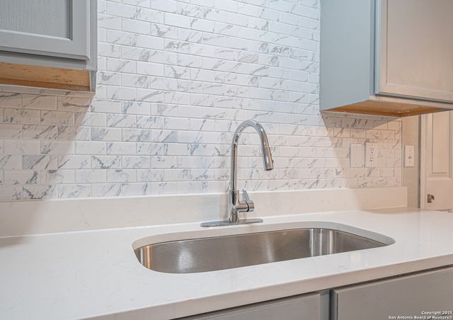 3200 emerson, Schertz, TX 78154
