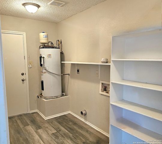 3200 emerson, Schertz, TX 78154