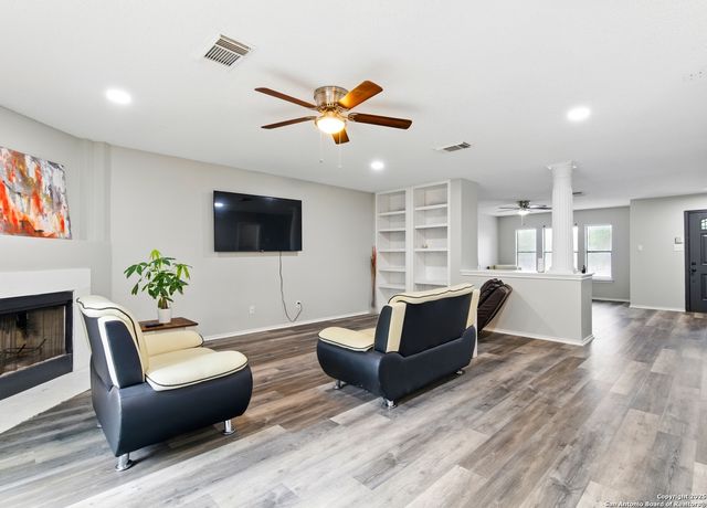 3200 emerson, Schertz, TX 78154