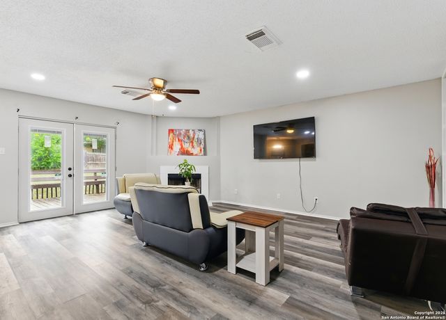 3200 emerson, Schertz, TX 78154