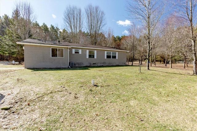 N8983 700th Street, Colfax, WI 54730