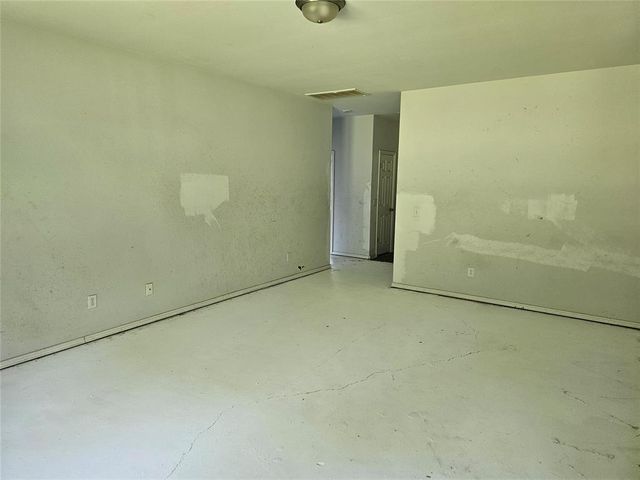 208 Tuscany Circle, Noble, OK 73068