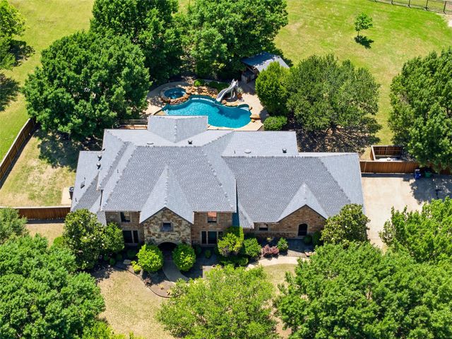 5079 April Lane, Waxahachie, TX 75165