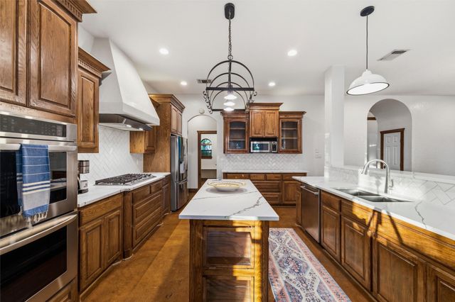 5079 April Lane, Waxahachie, TX 75165