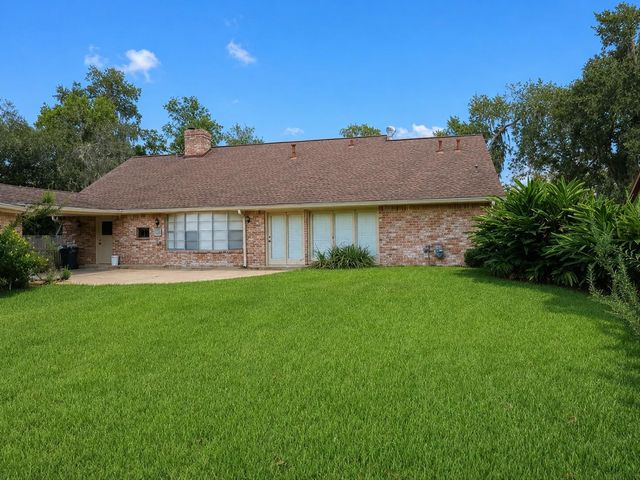 15322 Wandering Trail, Friendswood, TX 77546