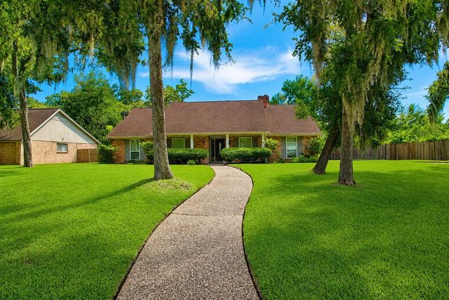 15322 Wandering Trail, Friendswood, TX 77546