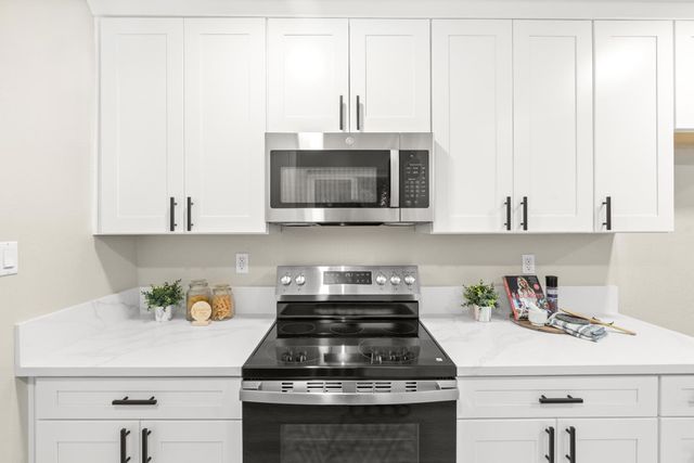 5610 Millburn St, Carmichael, CA 95608