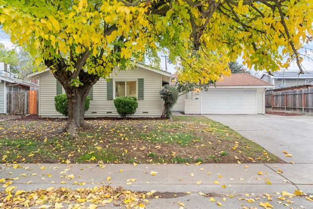 5610 Millburn St, Carmichael, CA 95608