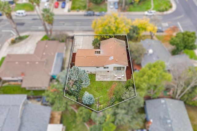 5610 Millburn St, Carmichael, CA 95608