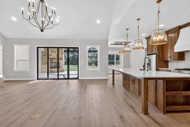 2388 Lansing Switch Rd., Longview, TX 75602