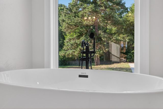 2388 Lansing Switch Rd., Longview, TX 75602