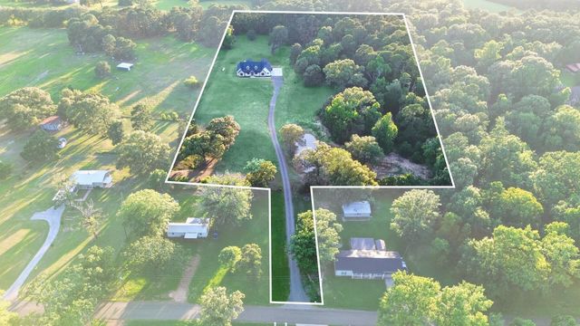 2388 Lansing Switch Rd., Longview, TX 75602