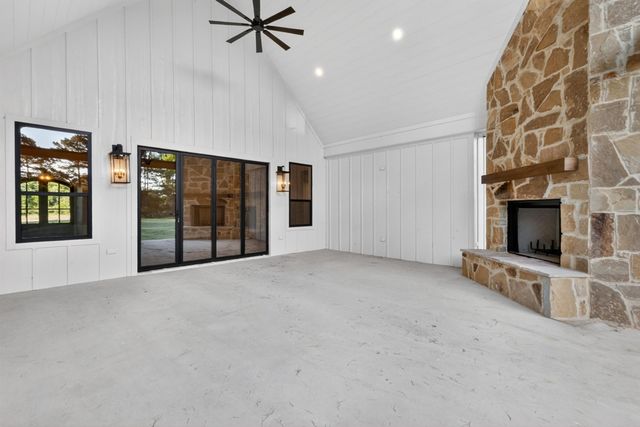 2388 Lansing Switch Rd., Longview, TX 75602