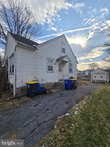 136 E GAUL ST, Wernersville, PA 19565