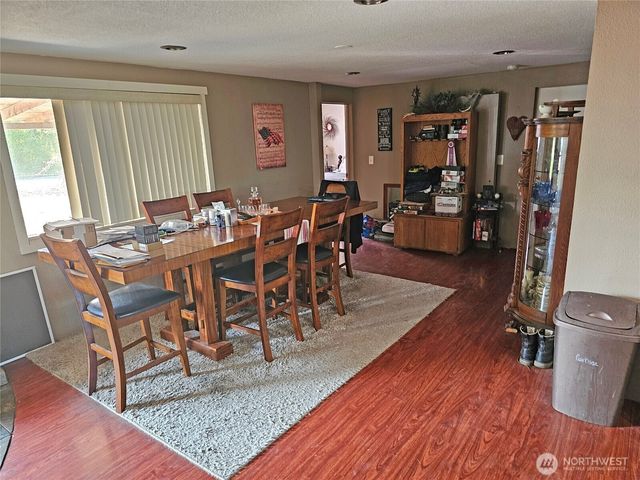 283 Middle Ford Road, Chehalis, WA 98532