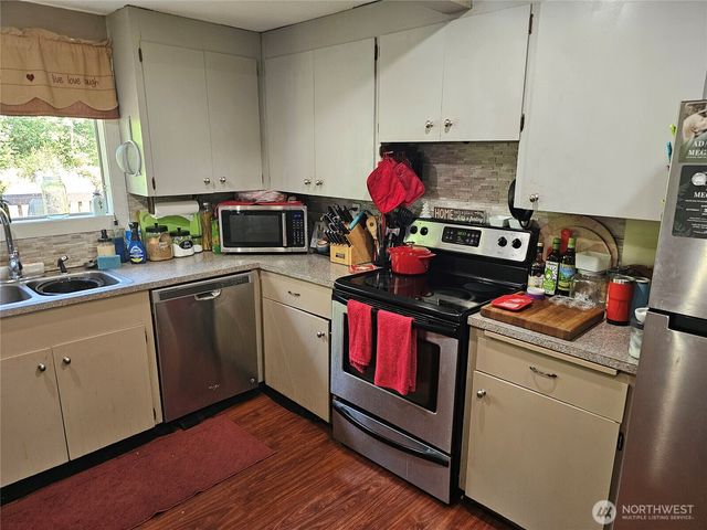 283 Middle Ford Road, Chehalis, WA 98532