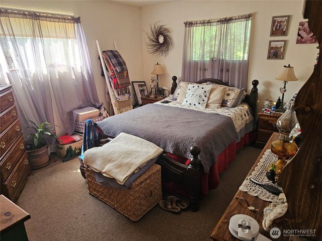 283 Middle Ford Road, Chehalis, WA 98532