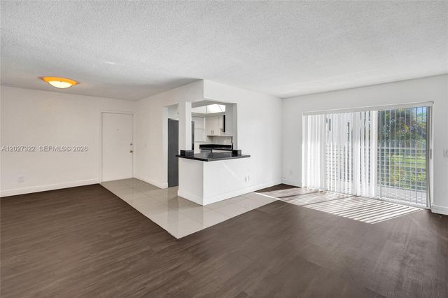 2481 SW 82nd Avenue 205, Davie, FL 33324