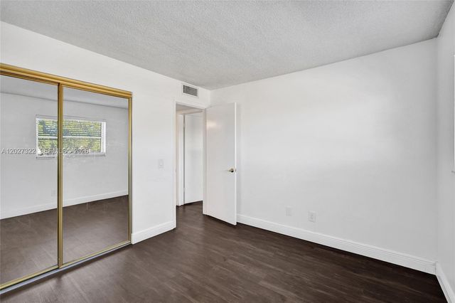 2481 SW 82nd Avenue 205, Davie, FL 33324