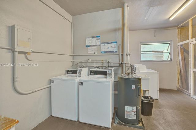 2481 SW 82nd Avenue 205, Davie, FL 33324