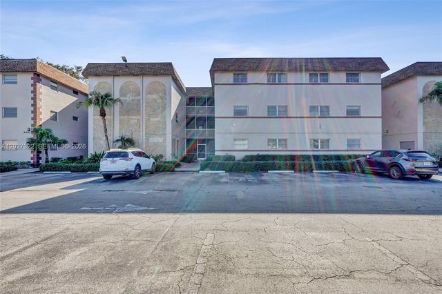 2481 SW 82nd Avenue 205, Davie, FL 33324