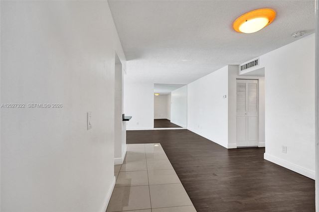 2481 SW 82nd Avenue 205, Davie, FL 33324