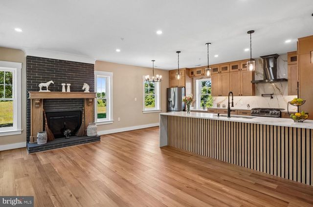 17304 QUEEN ANNE BRIDGE RD, Bowie, MD 20716