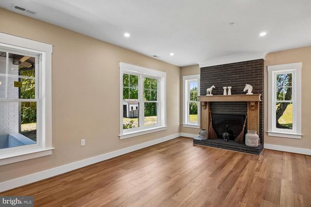 17304 QUEEN ANNE BRIDGE RD, Bowie, MD 20716