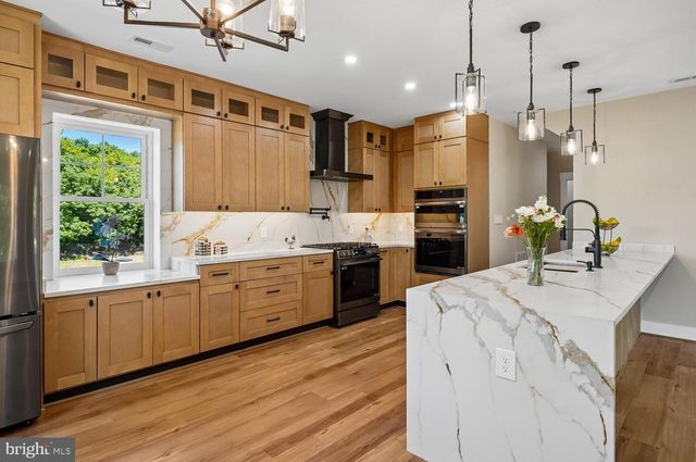 17304 QUEEN ANNE BRIDGE RD, Bowie, MD 20716
