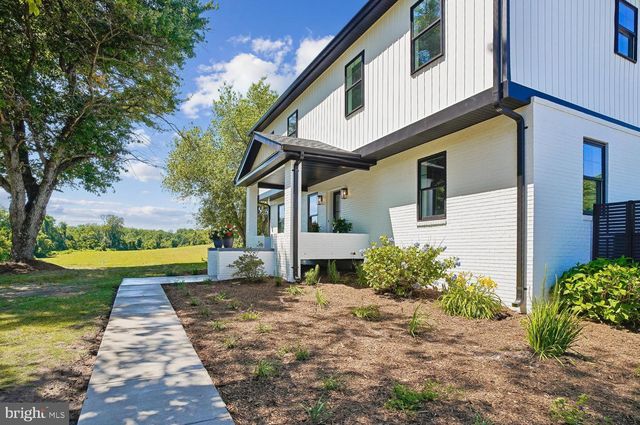 17304 QUEEN ANNE BRIDGE RD, Bowie, MD 20716