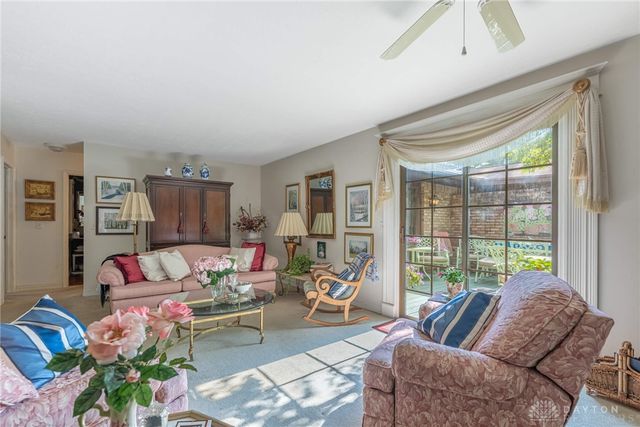 28 Tamarack Trail, Springboro, OH 45066