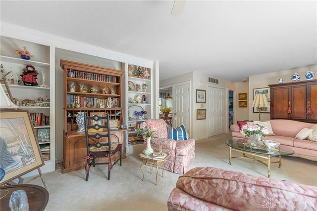 28 Tamarack Trail, Springboro, OH 45066