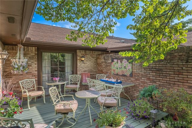 28 Tamarack Trail, Springboro, OH 45066