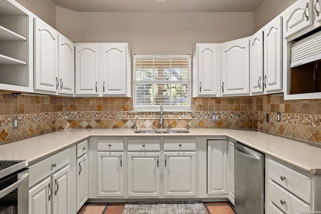 624 HIGH COUNTRY RDG, San Antonio, TX 78260