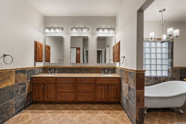 624 HIGH COUNTRY RDG, San Antonio, TX 78260