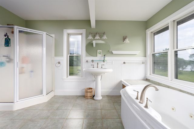 1163 Thompsons Point Road, Charlotte, VT 05445