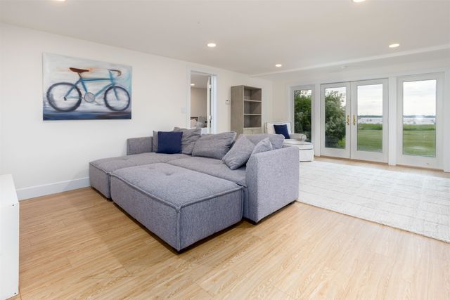 1163 Thompsons Point Road, Charlotte, VT 05445